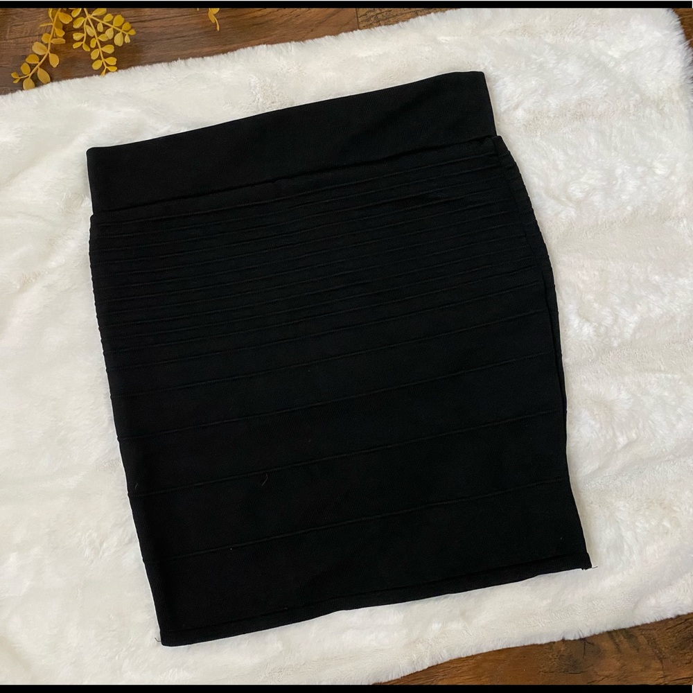 Mini Skirts Bundle - Picture 4 of 14
